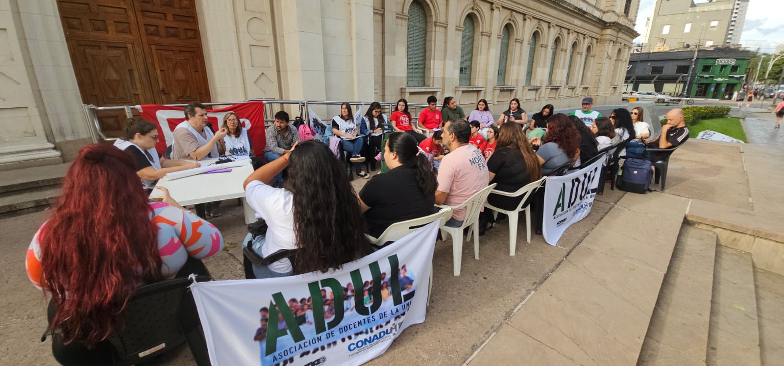La Universidad no se apaga